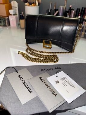 ♥️ Auth Balenciaga Black Leather B Wallet Chain Crossbody ♥️